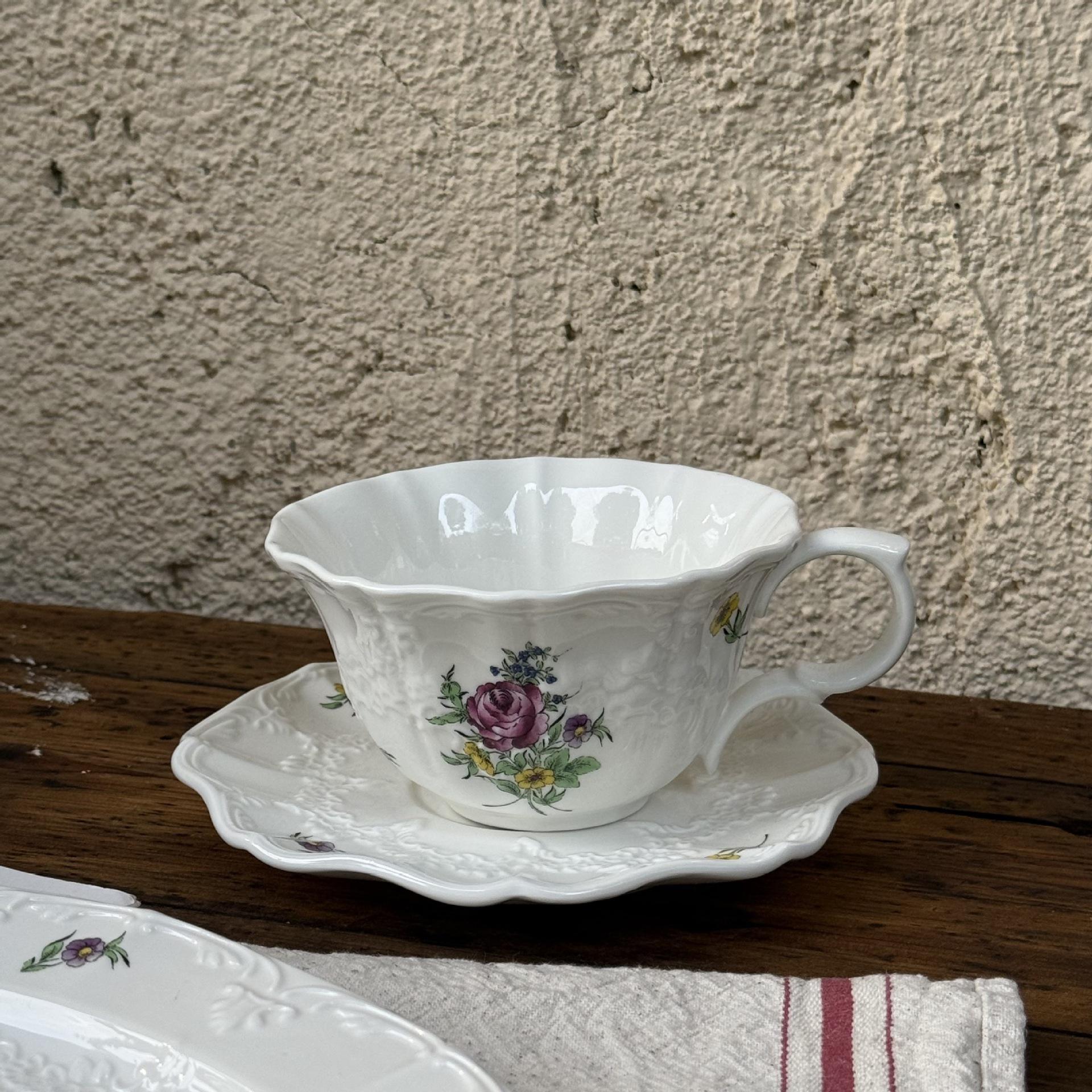 250ML cups and saucers