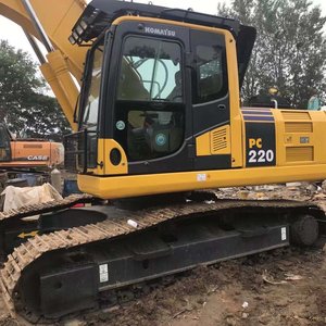 Excavatrice sur chenilles Komatsu PC220-8 d'occasion, 22 tonnes, excavatrice japonaise d'origine en bon état de marche, vendue à bas prix - Product Image 5