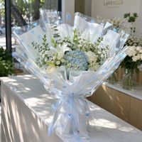 Film d'emballage en cellophane transparent imprimé cœur pour bouquets de fleurs, rouleau d'emballage cadeau OPP pour fournitures de fleuristes
