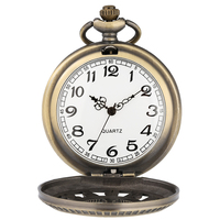 Reloj de Bolsillo de Cuarzo con Cadena y Marco Metálico Hueco con Números Arábigos, Estilo Retro