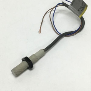 وحدة تحكم PLC طراز E2F-X1R5Y1 بالجملة، جديدة وأصلية من المستودع، وحدة تحكم PLC للبرمجة - Product Image 1