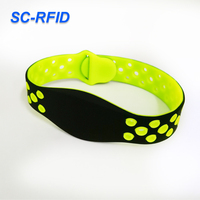 Gelang Pintar RFID 125kHz/13.56MHz dengan Kartu Nama & Kartu Keanggotaan Silikon yang Dapat Disesuaikan Tahan Air untuk Kolam Renang