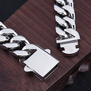 Collar <span class=keywords><strong>de</strong></span> Cadena Eslabón Cubano <span class=keywords><strong>de</strong></span> Miami <span class=keywords><strong>de</strong></span> Acero Inoxidable Sólido <span class=keywords><strong>de</strong></span> 12 mm Estilo Kilo Hip Hop Chapado en <span class=keywords><strong>Oro</strong></span> <span class=keywords><strong>de</strong></span> <span class=keywords><strong>18k</strong></span> <span class=keywords><strong>de</strong></span> Alta Calidad Jinruiya <span class=keywords><strong>para</strong></span> <span class=keywords><strong>Hombre</strong></span> - Product Image 4