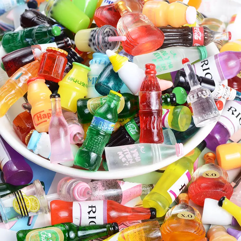 Adornos de resina para bebidas, accesorios de dibujos animados DIY, diseño variado, mini botella de resina 3d