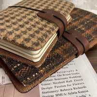Carnet de voyage personnalisé en tissu tweed vintage à carreaux avec sangle en cuir PU rechargeable – Idée cadeau
