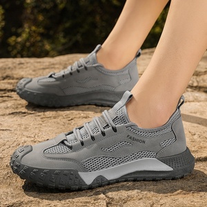 Nouvelles chaussures de course pour hommes, respirantes, en mesh léger, avec semelle intermédiaire en caoutchouc, bout rond, antidérapantes, à enfiler, pour le travail - Product Image 5