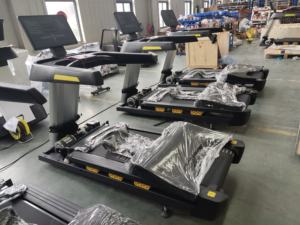 Mesin Kebugaran Berkualitas Tinggi Peralatan Gym 3hp hingga 7hp Mesin Lari Treadmill Komersial Kelas Atas - Product Image 5