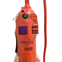 Machine de capsulage manuelle à vis pour bouteilles en plastique