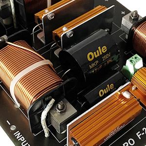 Oule Pro F-2528 1500W Diviseur de fréquence audio professionnel à 3 voies haute puissance pour double basse - Product Image 5