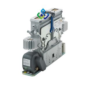 EN STOCK CONTACTEURS DE PUISSANCE CT NEUFS D'ORIGINE: <span class=keywords><strong>REVOLUTIO</strong></span> 1-1756-302205 - Product Image 1