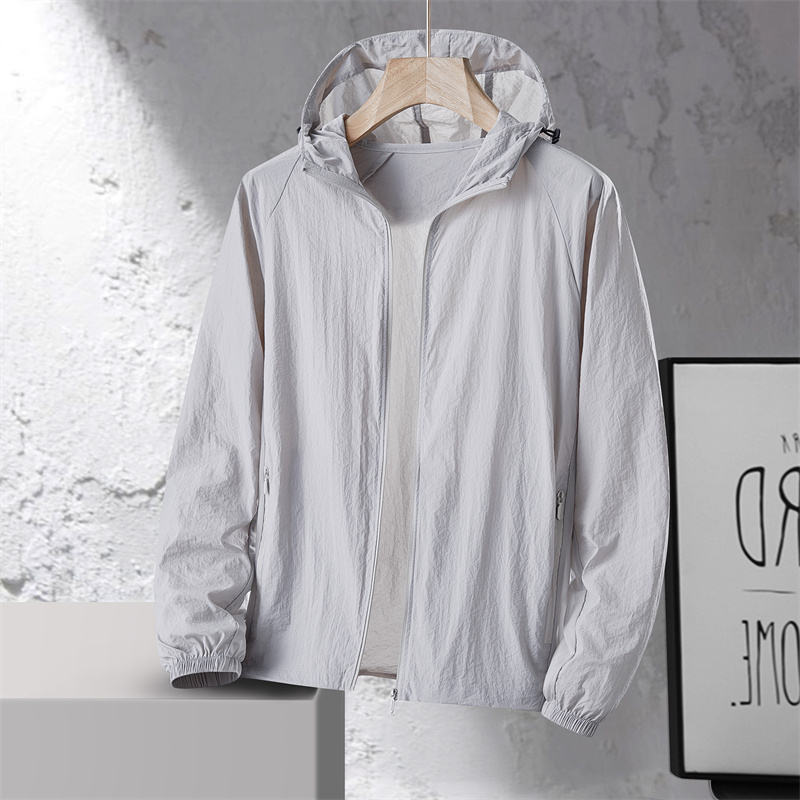 สีเทาอ่อน