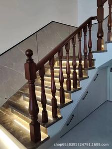 빌라 홈 골든 로즈 우드 계단 난간 현대적인 디자인 조심스럽게 광택 부드럽고 완벽한 독특한 아름다움 - Product Image 2