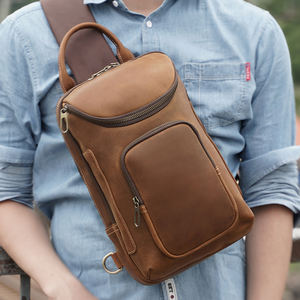 กระเป๋าคาดอกหนังวัวลายม้าบ้าๆสำหรับผู้ชายกระเป๋าคาดอกหนังวัวลายหนังวัวแท้ออกแบบแบรนด์โลโก้ได้ตามต้องการ - Product Image 1