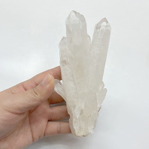 Vente en gros, guérison en vrac, <span class=keywords><strong>roche</strong></span> naturelle, amas <span class=keywords><strong>de</strong></span> Quartz, grand <span class=keywords><strong>cristal</strong></span> clair, géomètres pour la décoration <span class=keywords><strong>de</strong></span> la maison - Product Image 2