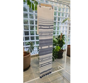 Sari Bhujodi en coton blanc et bleu, tissé à la main, design ethnique traditionnel, sari élégant pour mariage, fête ou occasion spéciale - Product Image 1