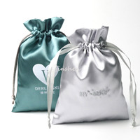 Sac de rangement en soie de satin, logo personnalisé, petite pochette cadeau en satin pour perruques et cils, sac à cordon
