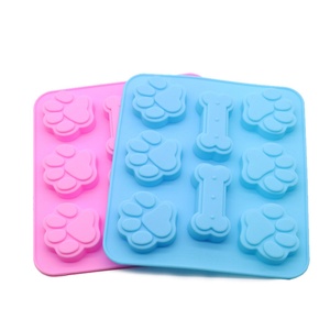 Moule à pâtisserie en silicone de qualité supérieure en forme d'os pour animaux de compagnie, moule à gâteau en silicone en forme de patte de chien à bon prix - Product Image 1