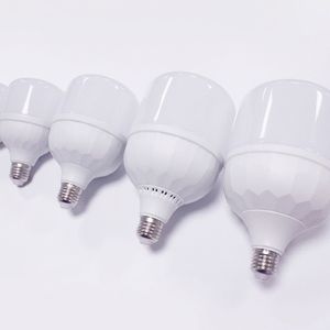 Bombilla LED Recargable de Emergencia E27 SMD 5000K Luz Blanca Diurna 15W 20W 30W 40W 60W Carcasa de Plástico Iluminación de Respaldo CE - Product Image 1