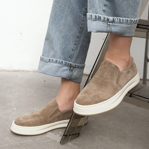 Zapatos Casuales de Gamuza con Punta Redonda para Hombre 2026, Plataforma Gruesa, Estilo Slip-On, Zapatos de Skateboard de Moda para Hombre - Product Image 3