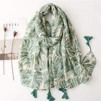 Selendang Wanita Motif Daun Etnik Bergaya, Bahan Polyester Ringan, Panjang, dan Bernapas, Cocok untuk Pesta dan Pelindung dari Sinar Matahari