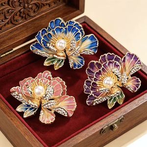 Bros Peony Mewah Baru dari Paduan Logam Gaya Cina, Pin Bunga 3D Elegan, Hadiah Pesta Pernikahan Pertunangan, Aksesori Pakaian - Product Image 1
