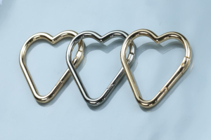 איכות גבוהה להתאמה אישית אבץ סגסוגת סגסוגת אבץ בצורת לב לאביזרי חומרה - Product Image 2