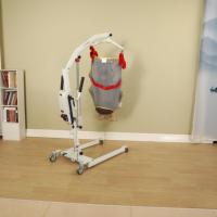 Chaise de transfert de patient de palan d'ascenseur hydraulique de fauteuil roulant équipement hospitalier pour soulever le patient du lit pour les handicapés