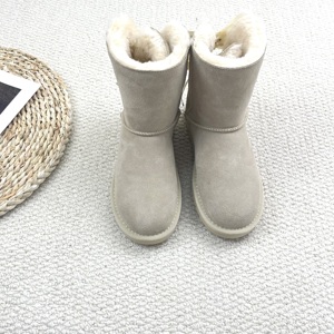 卸売UGボウブーツ人気商品暖かいレディースミディアムラインストーンスノーブーツ冬用アウトドアカウスエードスノーブーツ - Product Image 6