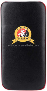Almohadilla de golpeo de cuero PU para Taekwondo, Boxeo, Muay Thai, Entrenamiento de Artes Marciales con orificio metálico y correa elástica - Product Image 2