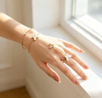 Bijoux XUPING en acier inoxydable plaqué or 14 carats, bracelet de main tendance pour soirée, bague réglable avec breloque