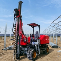 Pileuse solaire sur roues : Équipement de piquage mobile haute performance pour le montage au sol de panneaux solaires, avec forage par tarière hydraulique