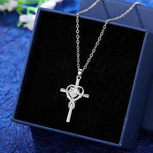 Commercio all'ingrosso della fabbrica di lusso a forma di cuore bianco/blu cristallo zircone croce collana per le donne di moda del partito ciondolo collane - Product Image 5