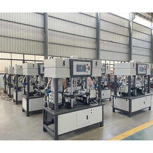 Sparatutto con anima in sabbia a doppia testa completamente automatico per la produzione di metalli non ferrosi e altre fusioni di anima in sabbia - Product Image 1