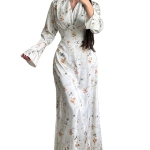 Nuovo Abito Lungo in Raso Floreale Stile Francese Chic Primavera 2026, Elegante con Scollo a V, Vita Stretta e Maniche Svasate, Vestito da Sera Bianco - Product Image 5