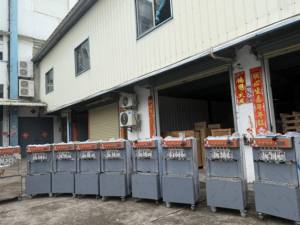 Yourtime <span class=keywords><strong>3</strong></span> buses congelées daiquiris combo crème glacée molle congelée ACAI maquina de helado suave - Product Image 5