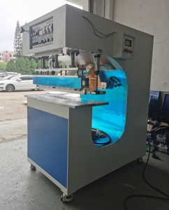 Máquina de soldadura de alta frecuencia OEM para lona de PVC para publicidad, tela, tienda de tela, pantallas de cine, nuevo directo de China - Product Image 4