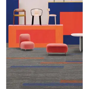 Di alta qualità Carpete Em Placas per ufficio Oem moquette piastrelle in polipropilene 25x100cm quadrati per ufficio pavimento in vendita