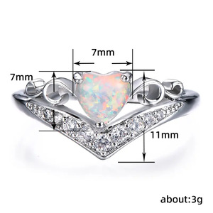 Anello da donna con pietre intarsiate a forma di cuore e floreali, design elegante e delicato, per tutti i giorni, per feste, stile principessa, gioiello da dito, regalo - Product Image 3