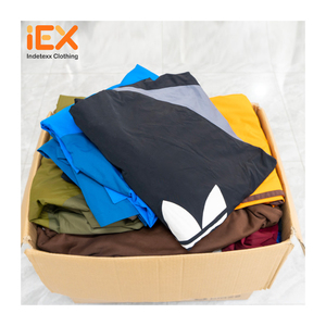 กระเป๋ารองเท้ามือสองสำหรับผู้หญิงน้ำหนัก100กก. เสื้อผ้ามือสองสำหรับฤดูหนาวแบบผสมฤดูร้อน - Product Image 2