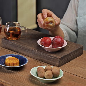 Petite assiette en céramique chinoise pour thé et en-cas, forme de fleur, motif lotus, pour les fêtes - Product Image 3