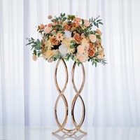 Nouveau support de fleurs haut de gamme en or pour mariage, piédestal pour bouquet, centre de table en métal pour la décoration de mariage, d'événements et de fêtes