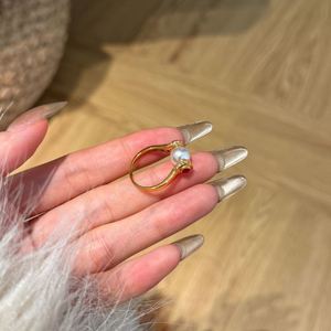 Fournisseur de bijoux haut de gamme Dylam, bagues en argent sterling 925 plaqué or 22 carats avec zircone 5A pour femmes, à porter en mariage - Product Image 4