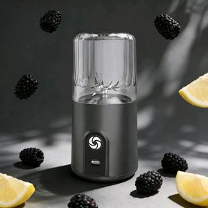 Petit presse-agrumes rechargeable par USB, mini mixeur portable pour les smoothies et les jus frais, facile à transporter pour un usage quotidien et en voyage - Product Image 1
