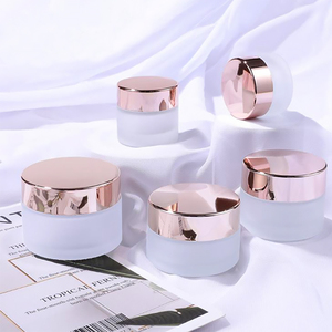 Bán Buôn Rỗng 15G 20G 30G <span class=keywords><strong>50G</strong></span> 100G Matte Rõ Ràng Thủy Tinh Mỹ Phẩm Kem <span class=keywords><strong>Jar</strong></span> Với Rose Gold Nhôm Vít Nắp - Product Image 1