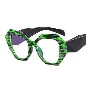 Vente en gros de lunettes de mode pour femmes, montures de lunettes de couleur bonbon, grandes montures, lunettes surdimensionnées, lunettes anti-lumière bleue - Product Image 4