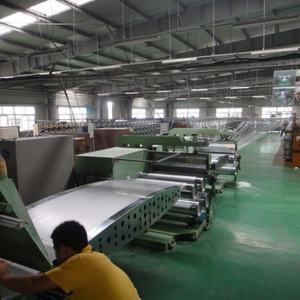 Abri portable résistant aux intempéries et aux UV, imperméable et robuste, pour le stockage de véhicules et la protection des voitures. - Product Image 2