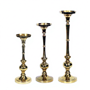 Pilier de bougeoir en T plaqué or en métal chaud pour la décoration de Noël - Product Image 1