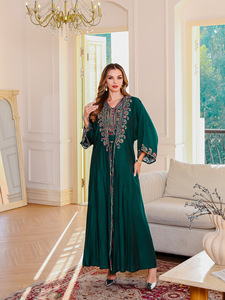 Abaya Elegante Bordada Árabe para Mujer Musulmana, Estilo Vintage, Ideal para Festivales o Eid - Product Image 3
