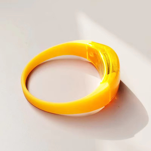 Correa de muñeca de silicona luminosa LED Pulsera Velcro Deportes <span class=keywords><strong>Concierto</strong></span> Fiesta Bar Suministros Intermitente para celebraciones de Año Nuevo - Product Image 3