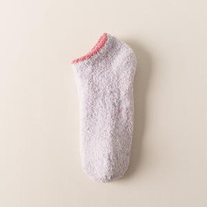 Calcetines cortos de invierno 2025 para mujer, de lana Coral suela de goma, antideslizante, de corte bajo, para interiores, sala de estar, dormitorio, calcetines tobilleros para <span class=keywords><strong>dormir</strong></span> - Product Image 5